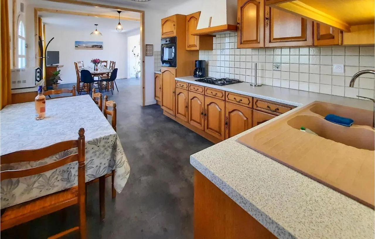 Pet Friendly Home In Allaire With Kitchen Holiday home