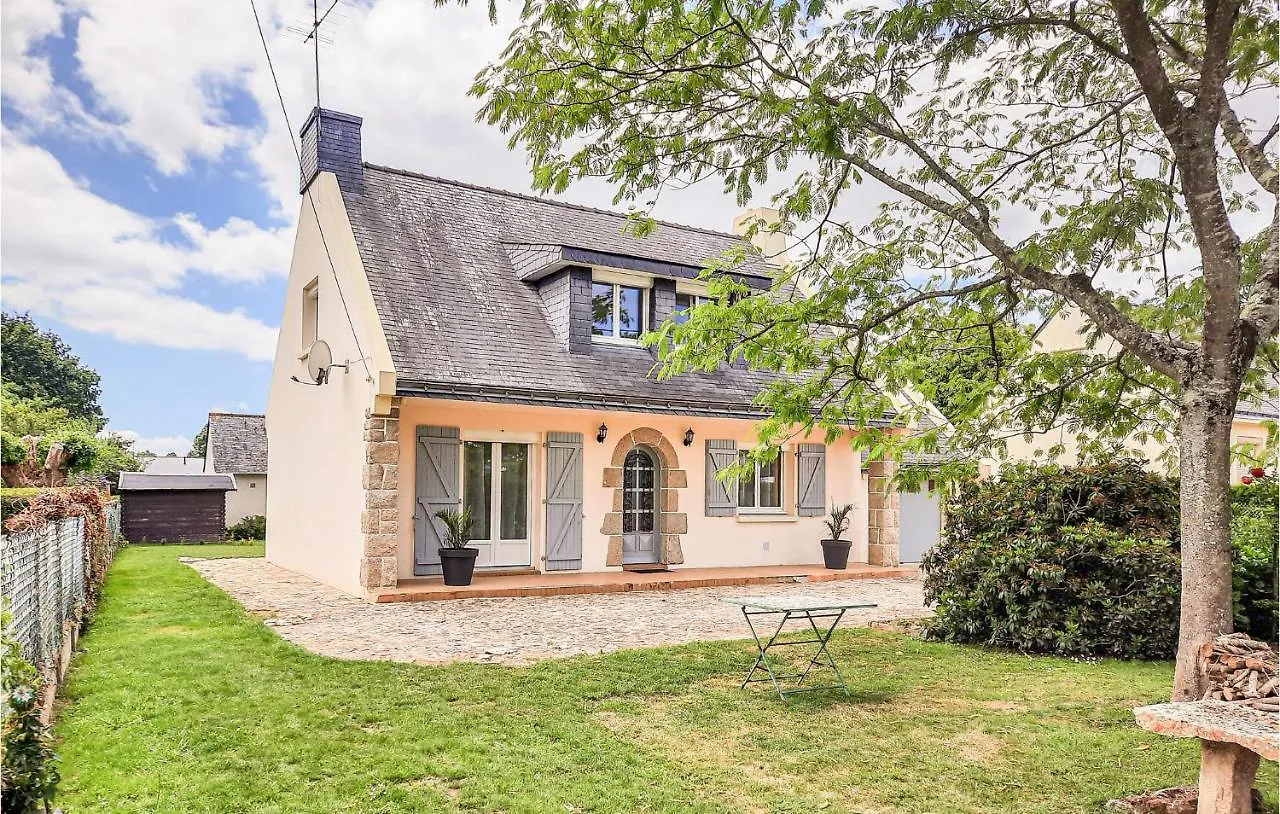 Holiday home Pet Friendly Home In Allaire With Kitchen France