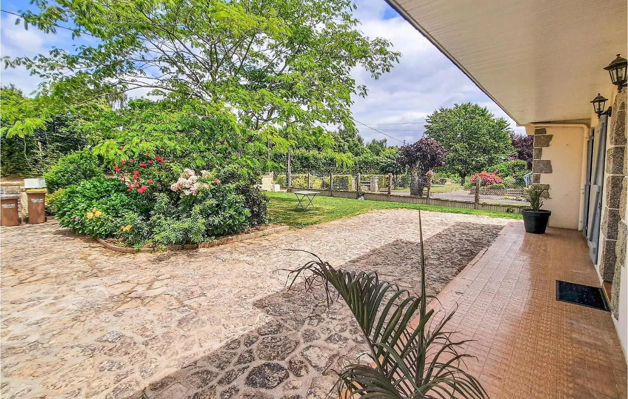 Pet Friendly Home In Allaire With Kitchen